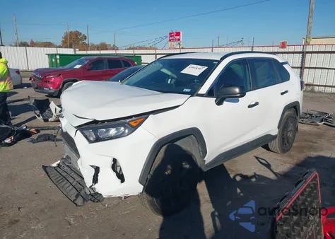 2021 Toyota Rav4 Le z USA, uszkodzony, nr VIN 2T3F1RFV6MC246326